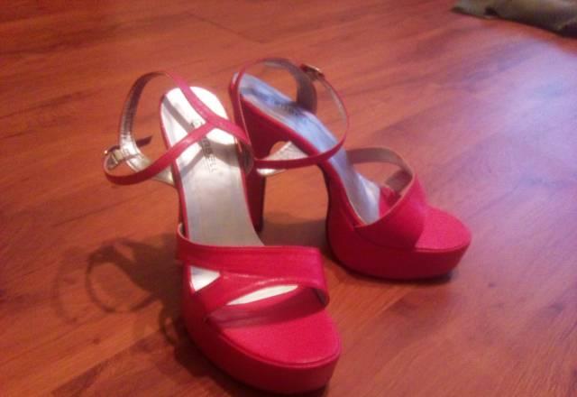 Босоножки стрипы красные Санкт-Петербург