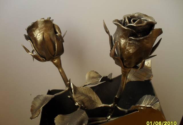 Художественная сварка. Розы Москва