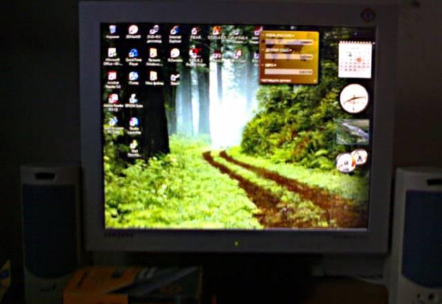 Монитор Samsung 152v Москва