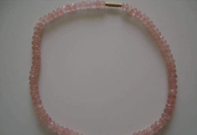 Бусы из розового кварца Москва