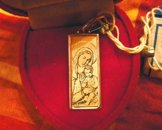 Золотая подвеска с мадонной, дешево, новая Москва