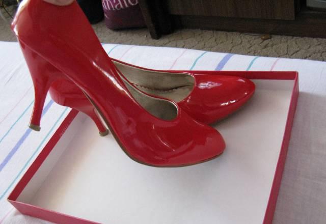 Красные лаковые туфельки Санкт-Петербург