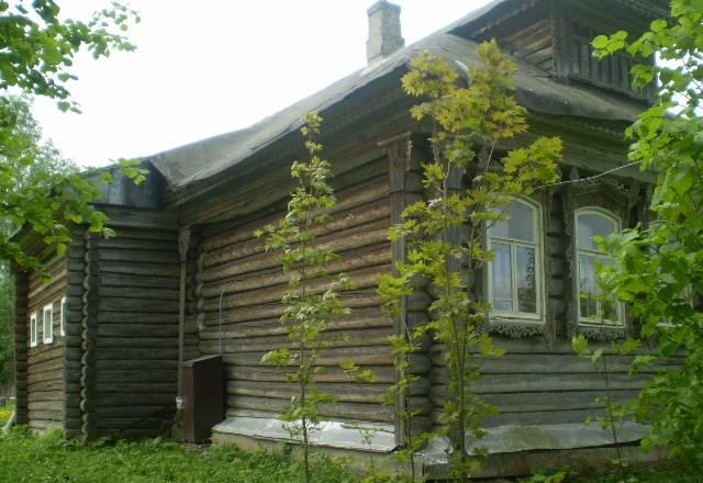 Дом в деревне Углич