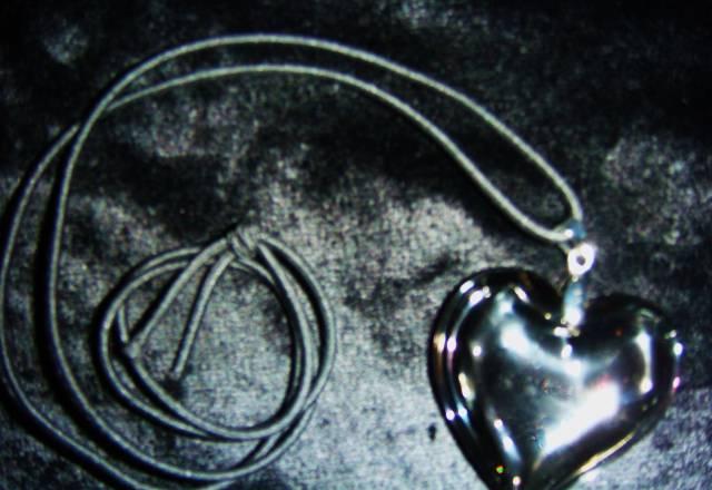 Бижутерия кулон - подвеска в форме сердца Москва