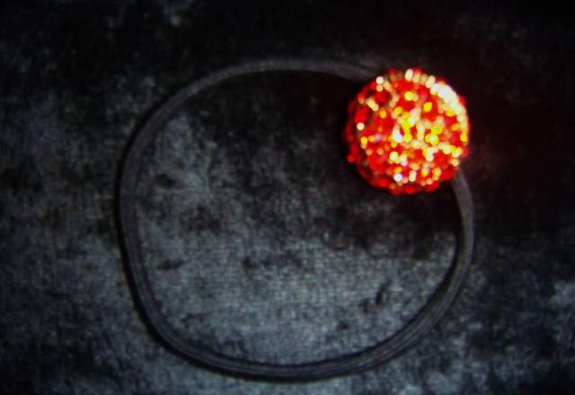 Резинка для волос со стразами производства Франция Москва