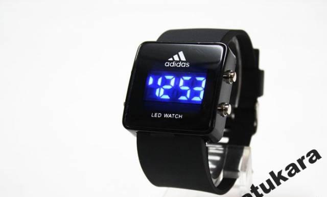 Спортивные часы Adidas LED Watch (Чёрные) Москва