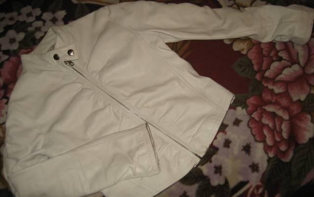 Кожаная жен куртка Санкт-Петербург