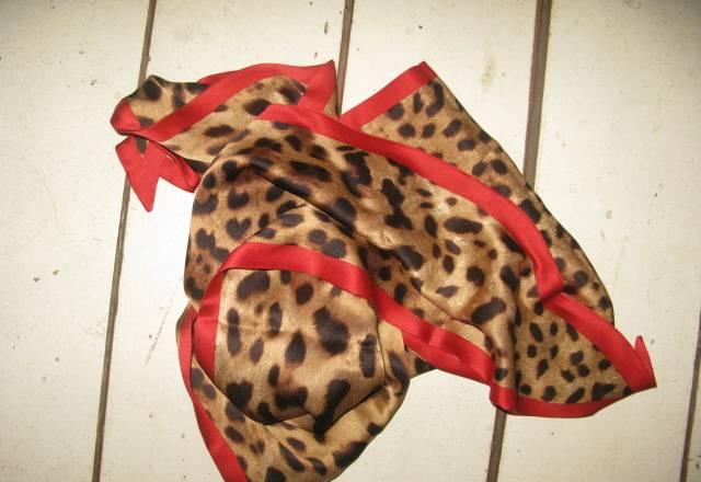 Шелковый шарфик Dolce and Gabbana Москва