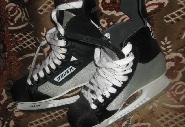 Хоккейные коньки Москва