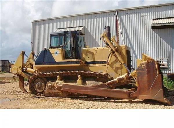 Бульдозер  Komatsu D275A-2 1996 г.в.бу Владивосток