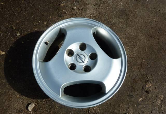 Литые диски Opel R15 5x110 Москва
