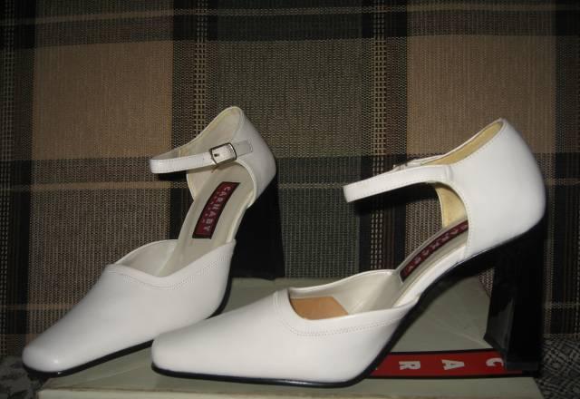 Босоножки 37р.  новые Москва