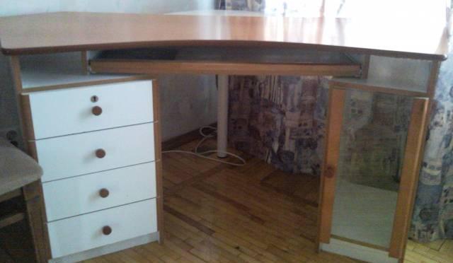 Стол письменный Санкт-Петербург