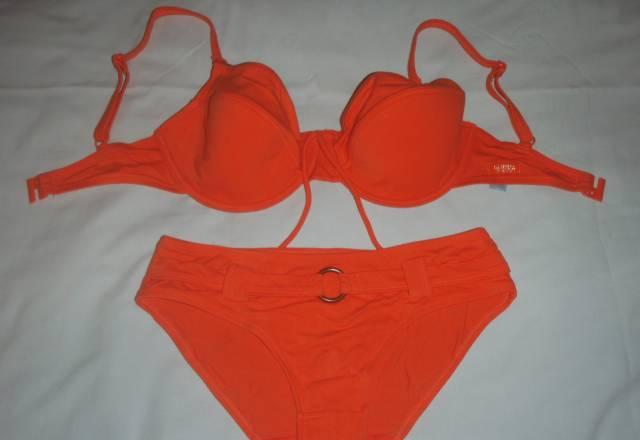 Купальник (новый) США размер 44-46, 75-D Москва