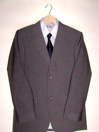 Пиджак+брюки+сорочка-галстук 48размер Москва