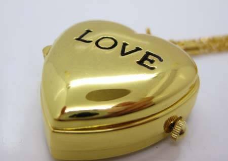 Кулон "Love" с часами Москва