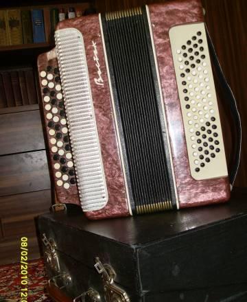 Облегченный трехрядный небольшой баян для обучения Москва