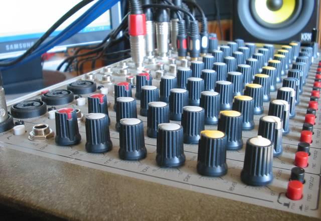 Микшерный пульт Soundcraft Compact 10 Смоленск