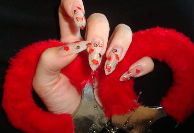 Красота дамских пальчиков под гелем Москва