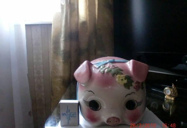 Кoпилка для монет пожарник и свинка Москва