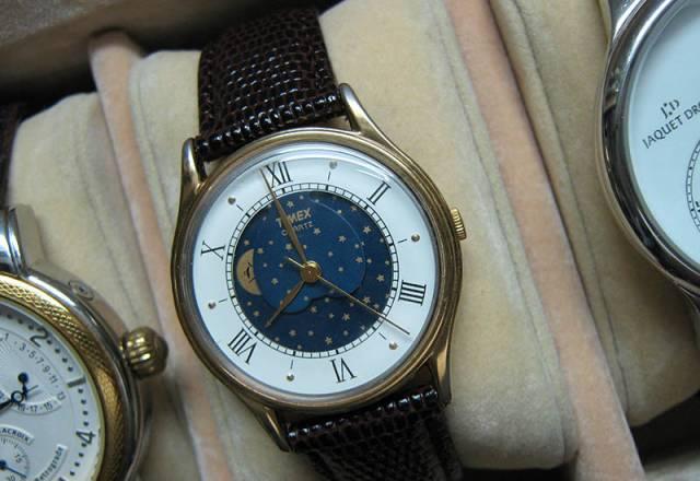 Часы позолоченные "timex" Moonphase Москва