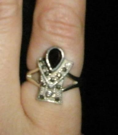 "Кольцо с камнём Гранат в капельном серебре, сереб Владивосток