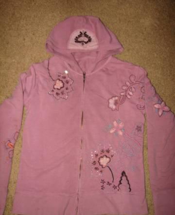 Кофта стильная с капюшоном Москва