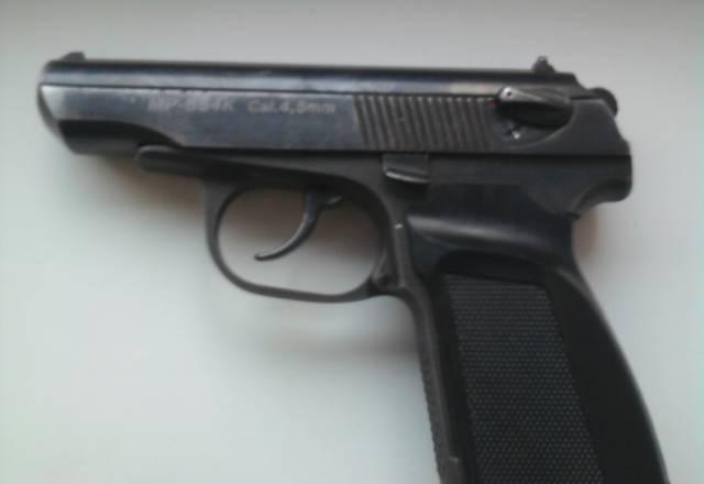 Пневматический пистолет MP-654K Санкт-Петербург