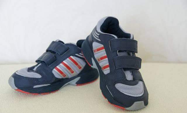 Кроссовки для мальчика , р-25 Москва