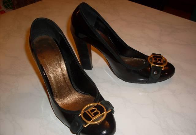 Итальянские лакированные туфли 35 размер Москва