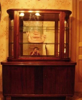 Витрина ореховая "Лейпциг" Москва