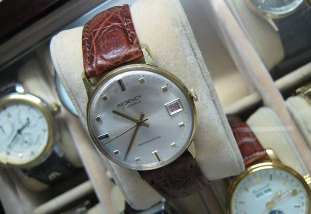 Швейцарские позолоченные часы regency Москва