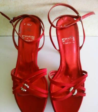 Босоножки красные Москва