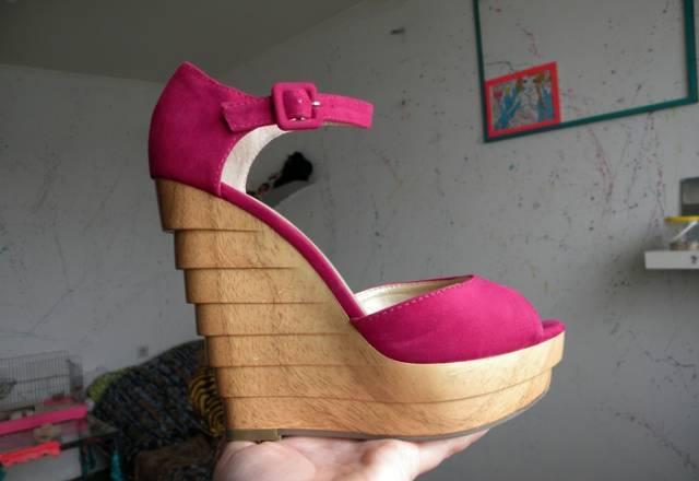 Туфли на танкетке Москва