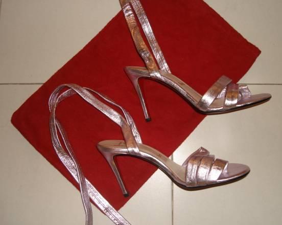 Босоножки Christian Louboutin (новые) Москва