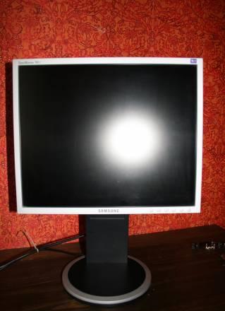 Монитор Samsung 17D Москва