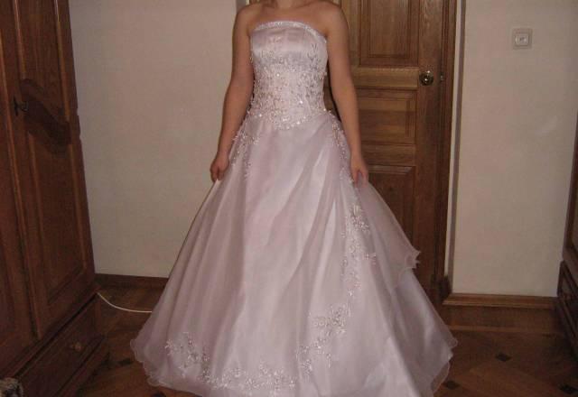 ОЧЕНЬ КРАСИВОЕ СВАДЕБНОЕ ПЛАТЬЕ  Москва