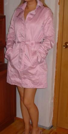 Плащ розовый Санкт-Петербург