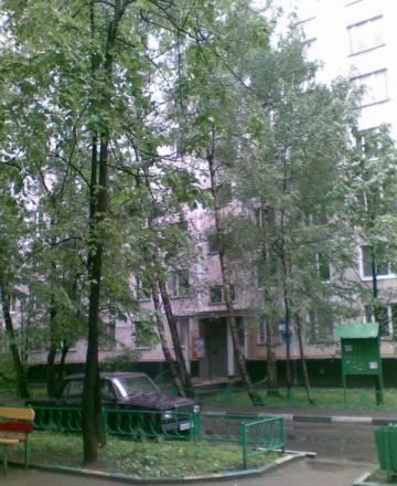 1 комнату в 3-х комнатной квартире Москва