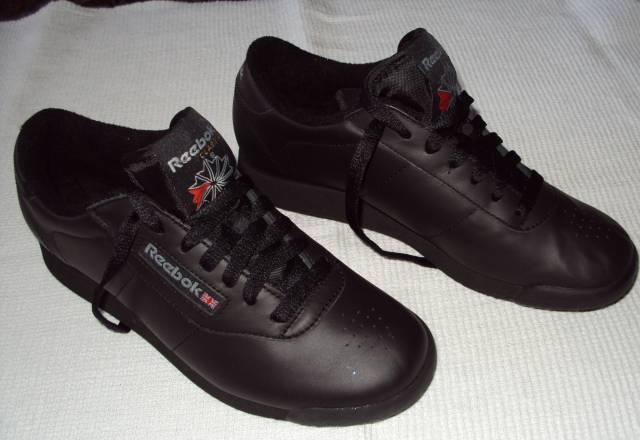 Reebok Classic , Кроссовки женск. 38,5 Москва