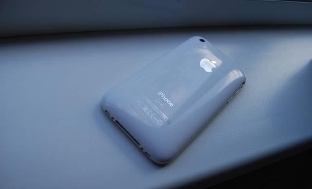 Apple iphone 3GS 16GB white Москва