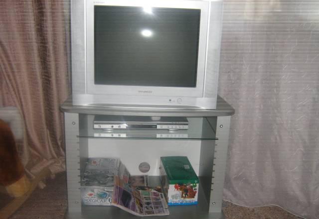 Стол под телевизор на колесиках Санкт-Петербург