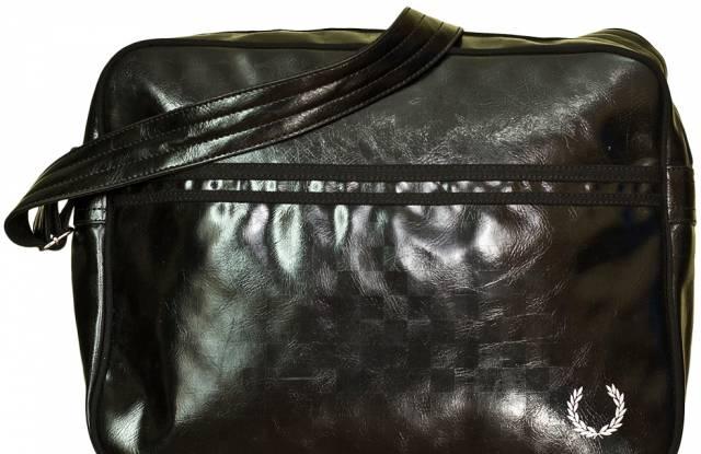 Сумка "Embossed Chequerboard" от Fred Perry Москва