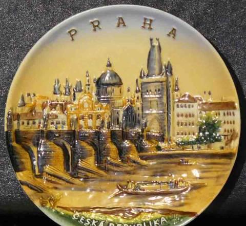 Сувенирная тарелка настенная - Прага Санкт-Петербург