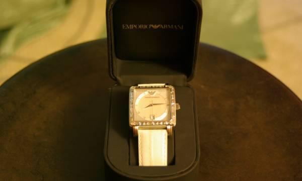 Часы Armani с кристаллами Zwarovski Санкт-Петербург