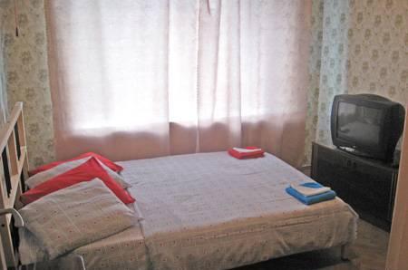 Посуточно 1 комн. кв. в Калининском районе Санкт-Петербург