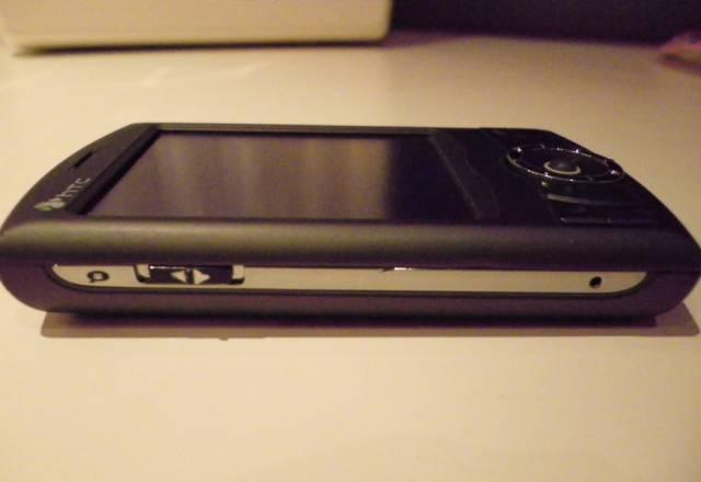 HTC P3300 в полной автомобильной комплектации Санкт-Петербург