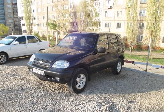 Автомобиль Шеви-нива Саратов