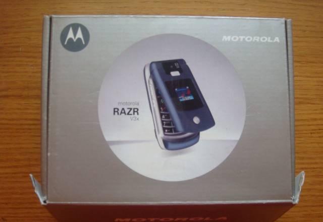 Razr, все акссесуары новые в упаковке к нему Москва