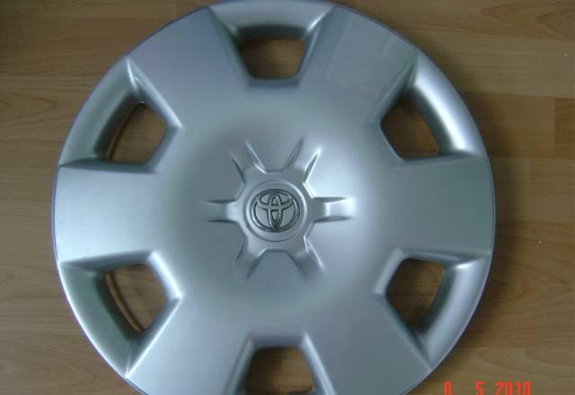 Toyota Corolla колпаки R15 оригинальные Москва